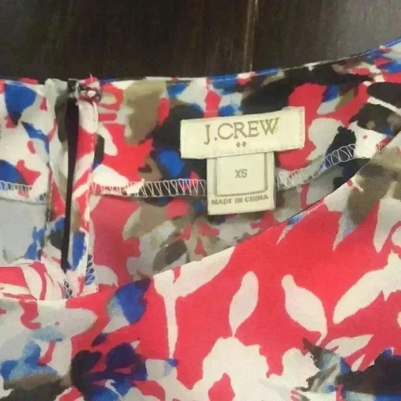 🌸4/$30🌸J.CREW | Floral super soft t-shirt - Picture 4 of 8